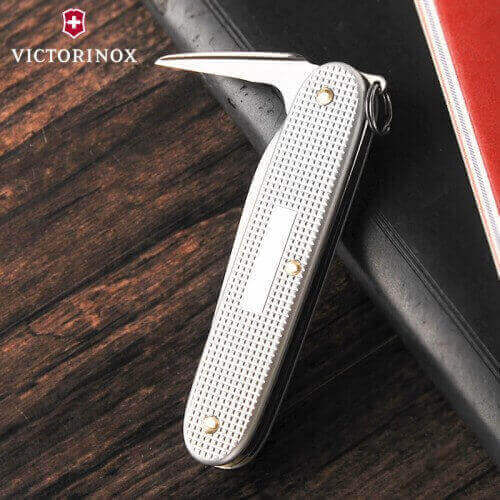 Нож перочинный Victorinox Pioneer Alox 93мм 8функций (0.8201.26). Фото �3